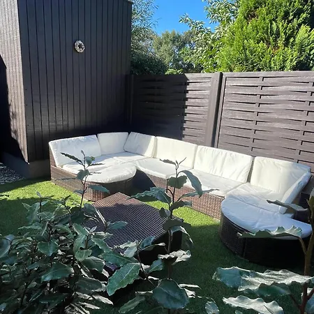 Coester - Knusse Met Tuin In Nieuwpoort